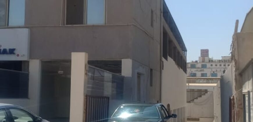 Car maintenance center
